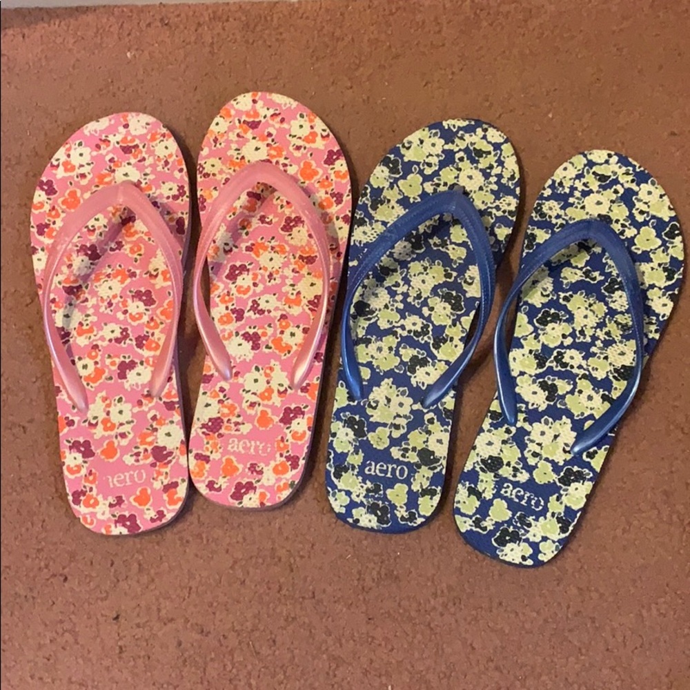 Aeropostal Flip Flops